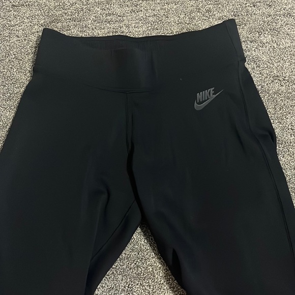 NIKE WOMENS black legging Front Ankle Zip Pants size small - Picture 2 of 4